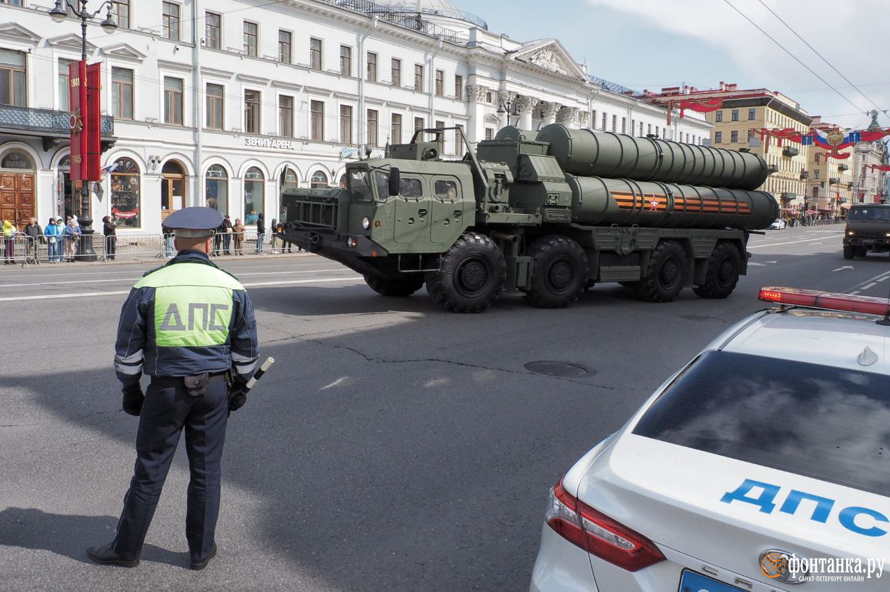 Парад» военной техники на Невском — Петербург готовится ко Дню Победы |  08.05.2024 | Санкт-Петербург - БезФормата