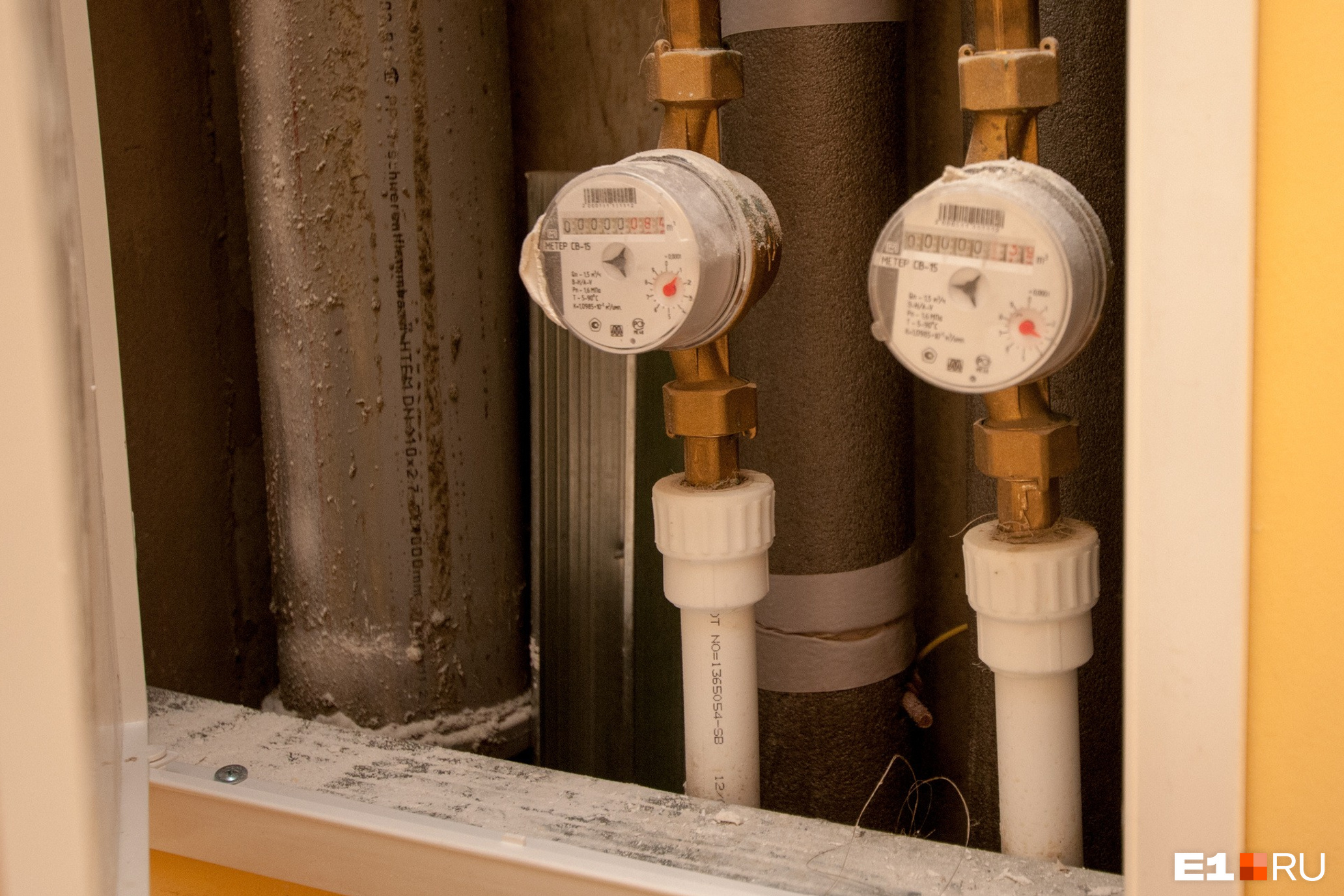 сейчас самое время кадры из фильма. резко постарело лицо. одним бог дал крылья а другим. подростки учеба. ученик студент.