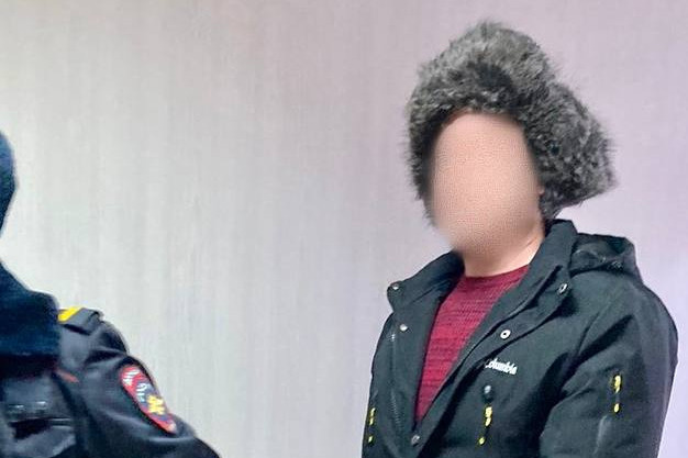 Пассажир поезда Сургут — Екатеринбург изнасиловал 15-летнюю девочку