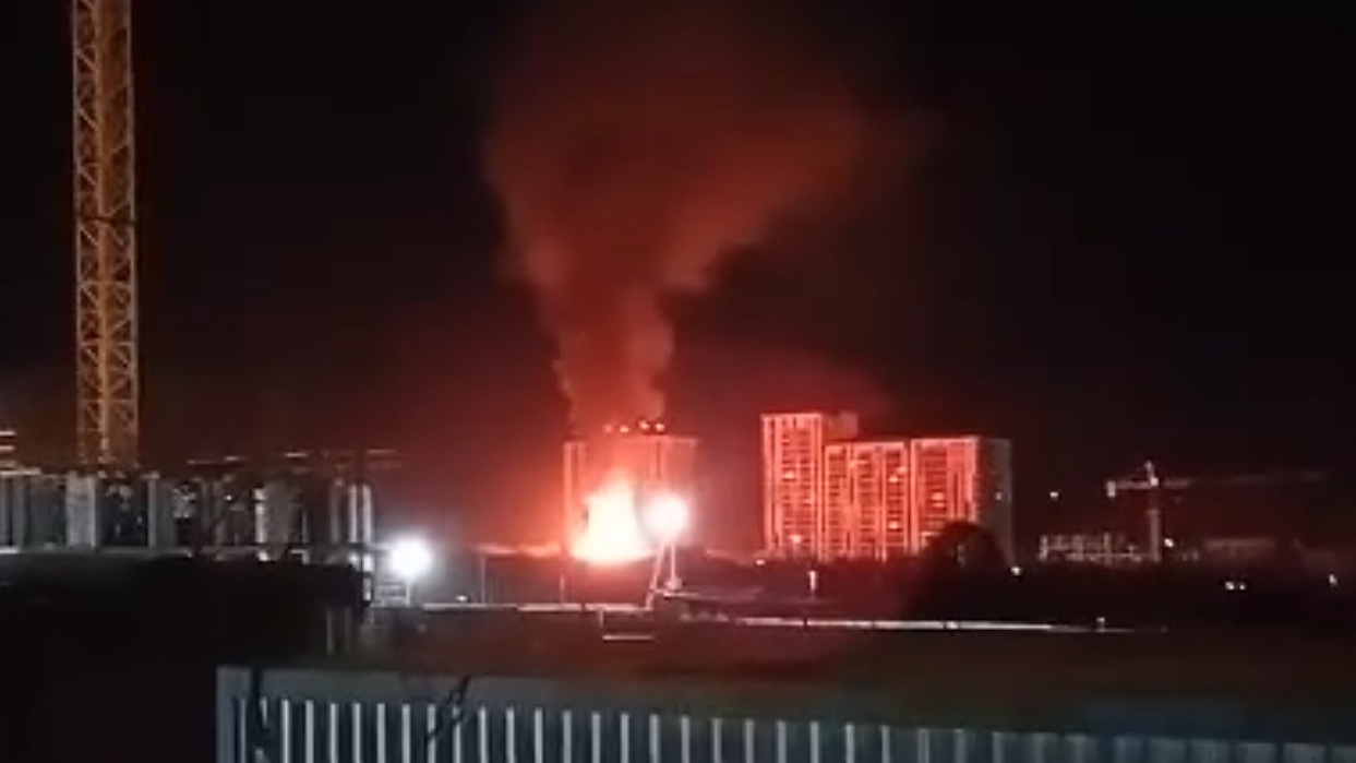 В Ижевске возле ЖК «Калинка Парк» сгорел частный дом