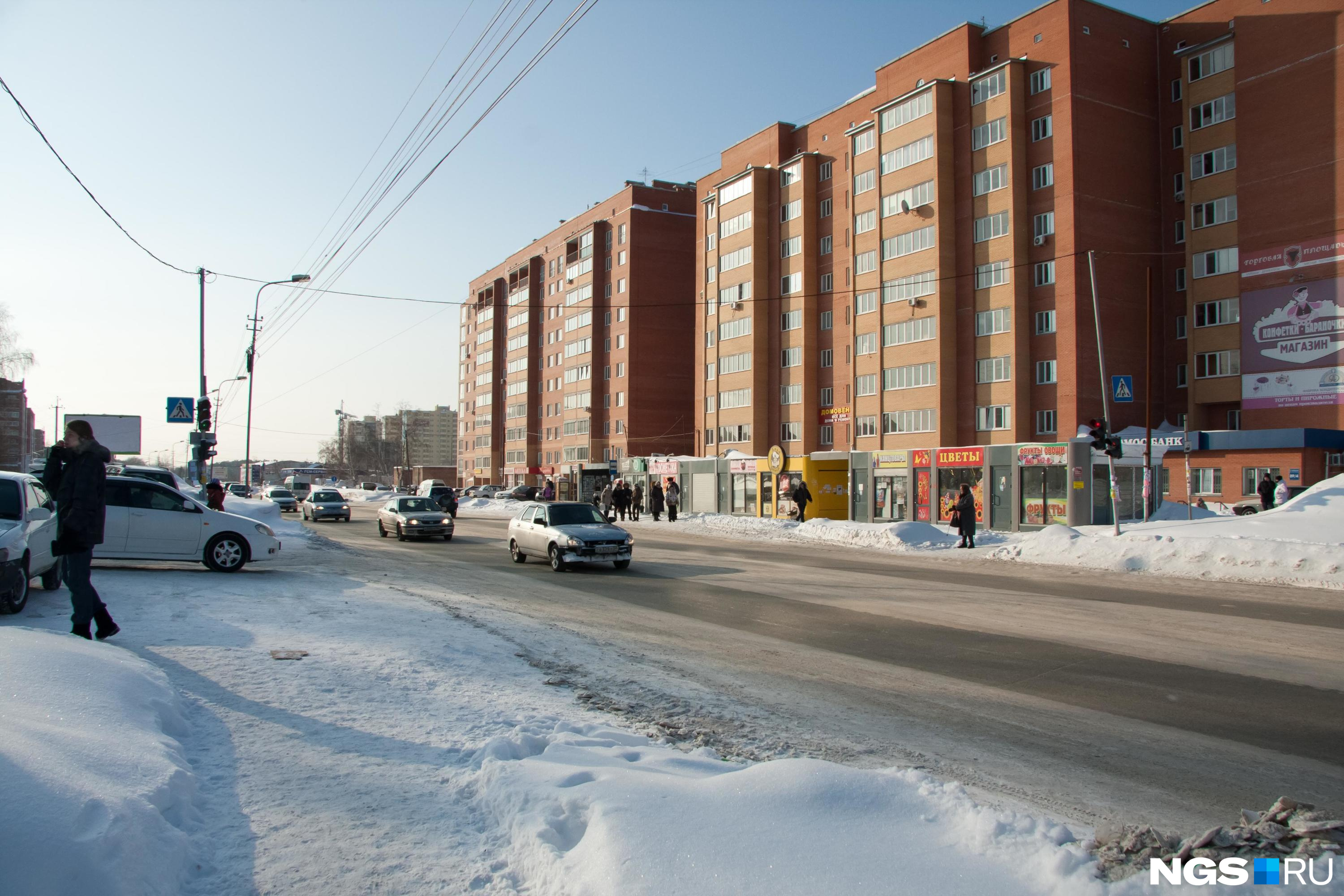 В Новосибирске отремонтируют дорогу на Выборной — за работы заплатят почти 200 миллионов рублей