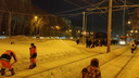 Люди опоздали на работу: в Самаре в 15-м микрорайоне стояли трамваи