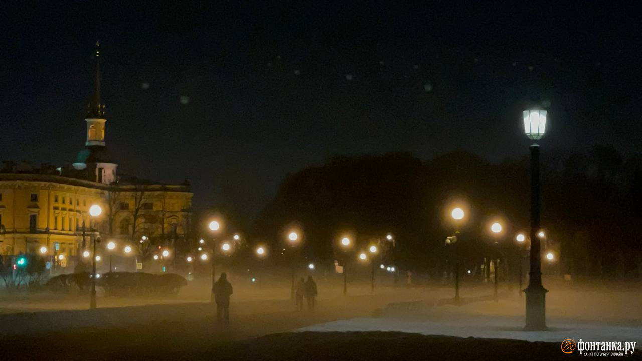 Туман сделал Петербург призрачным и таинственным — фото и видео