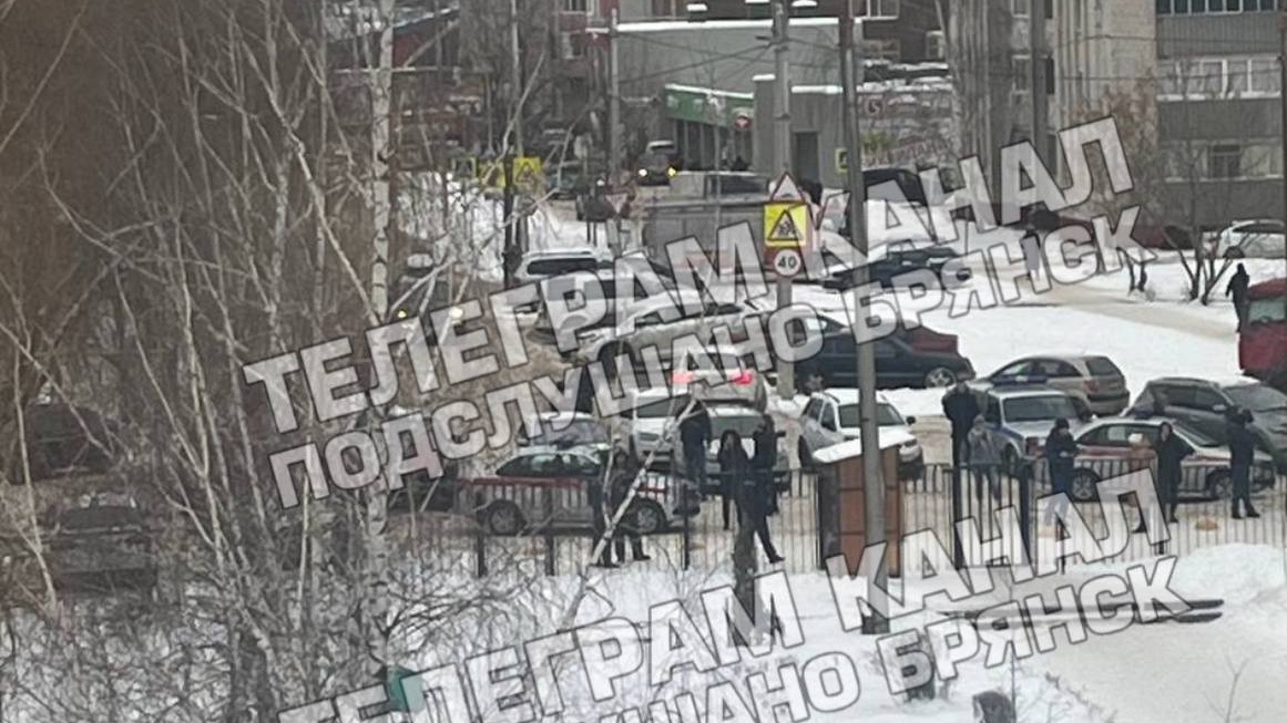 Пришла в школу и открыла огонь: что известно о стрельбе в брянской гимназии