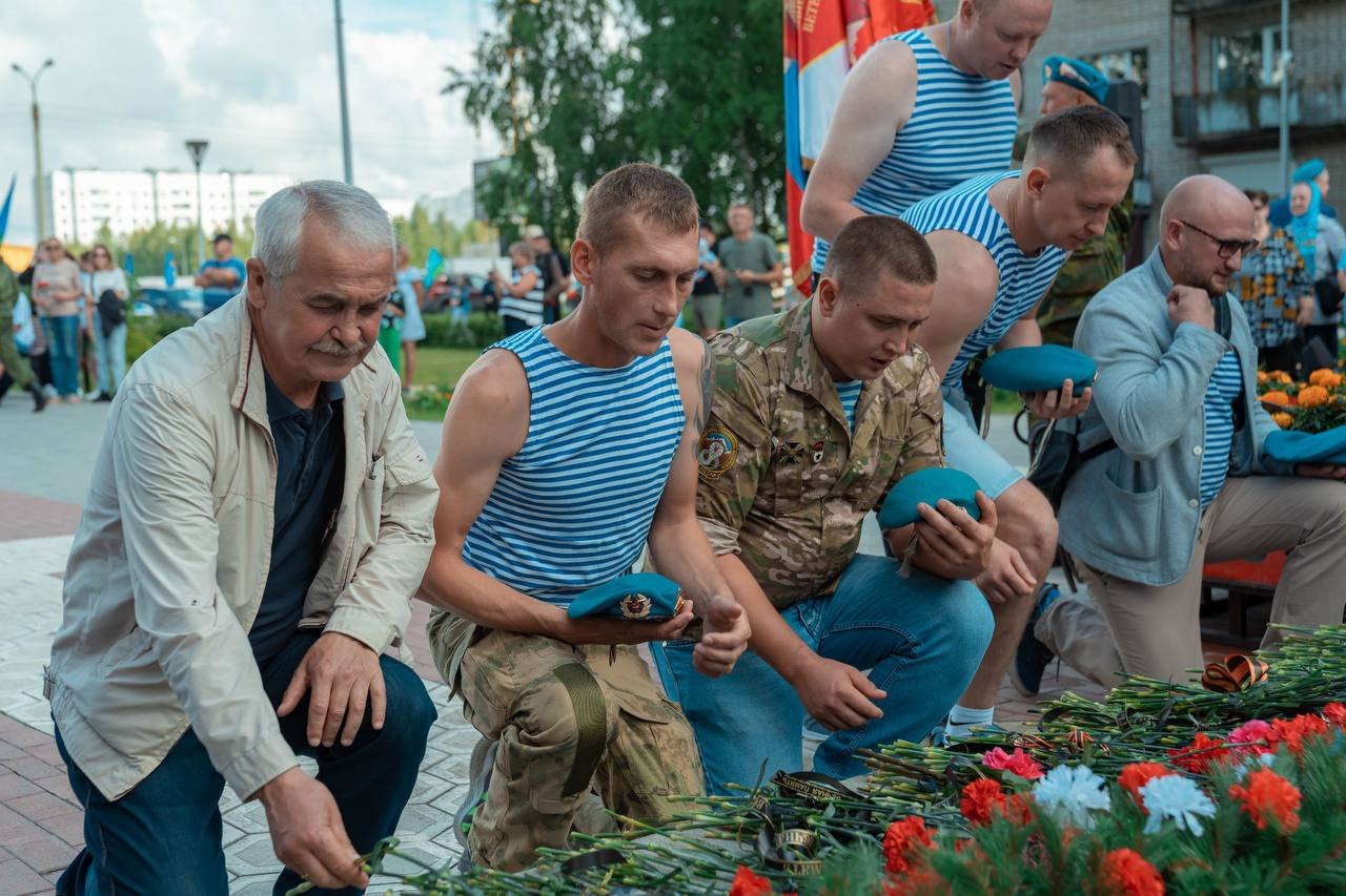 Участники праздника отдавали дань памяти подвигу павших героев