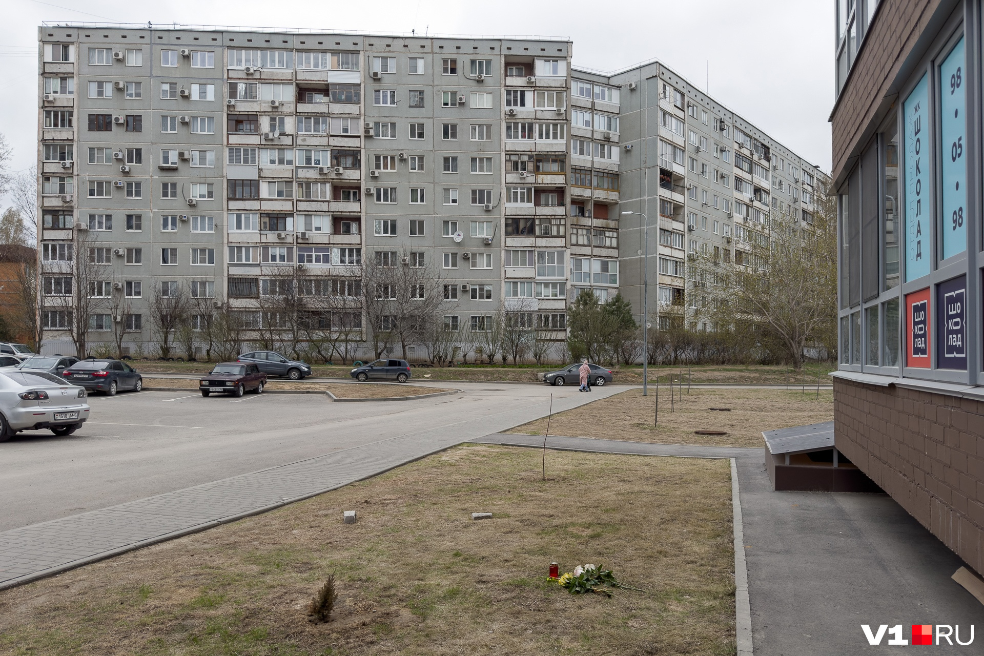 От дома, где жила девочка, до места ее гибели — чуть больше 100 метров От дома, где жила девочка, до места ее гибели — чуть больше 100 метров