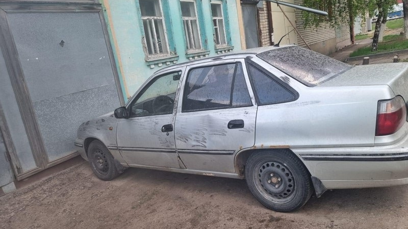 «Не справился с управлением и врезался в забор»: новосибирца заподозрили в попытке угона машины