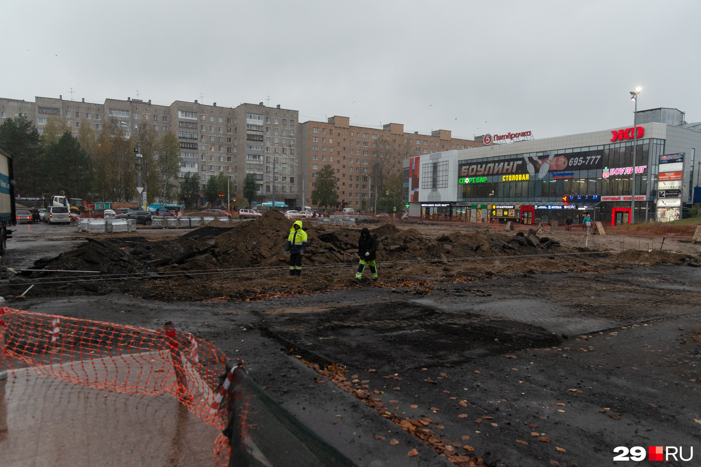 Парковку у вокзала в Архангельске обещали открыть 17 сентября: проверили,  как там дела | 14.10.2023 | Архангельск - БезФормата