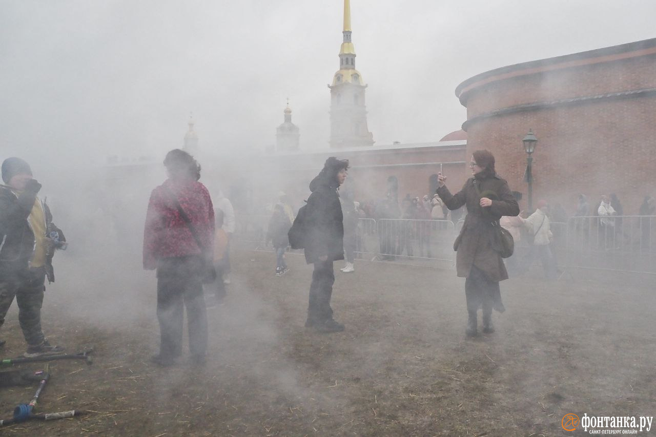 В Петербурге по Масленице ударили из огнеметов: как проводили зиму в разных  концах города и Ленобласти - 17 марта 2024 - ФОНТАНКА.ру