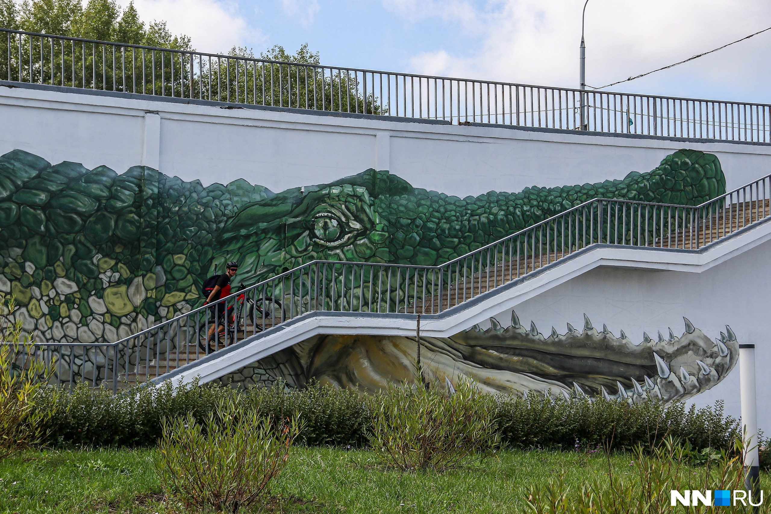 Возвращение в третий раз. На Канавинском мосту в Нижнем Новгороде восстановили граффити с крокодилом