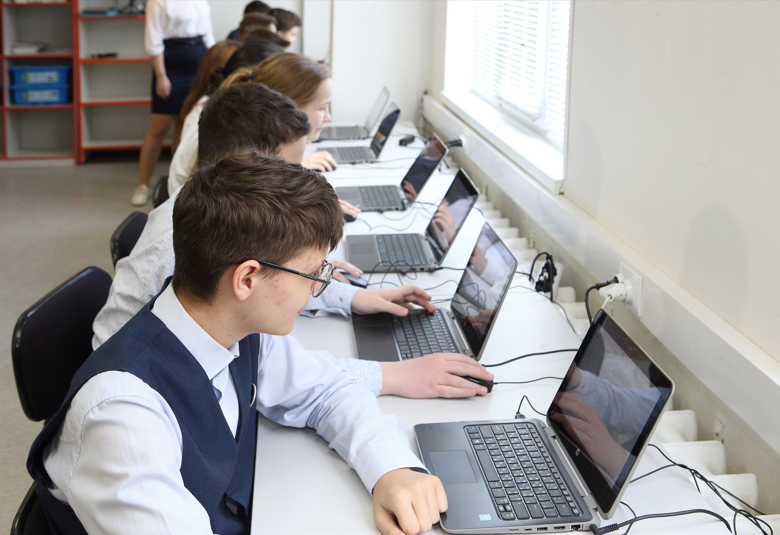 В мулинской гимназии работают 39 точек Wi-Fi