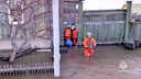 Тысячи домов затоплены по крышу, спасатели находят тела: видео из Орска, стремительно уходящего под воду
