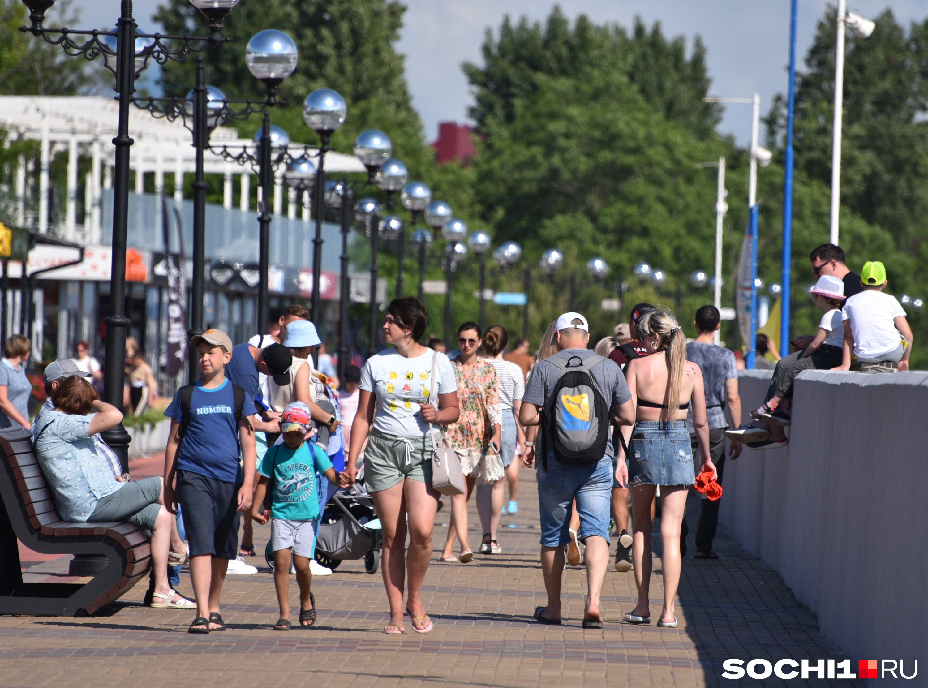 Летом Сочи готовится принять 4,5 миллиона гостей