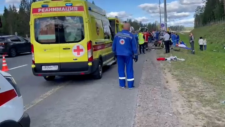 Группу велосипедисток с 2 спортсменками из Уфы сбили на трассе под Санкт-Петербургом, есть погибшие