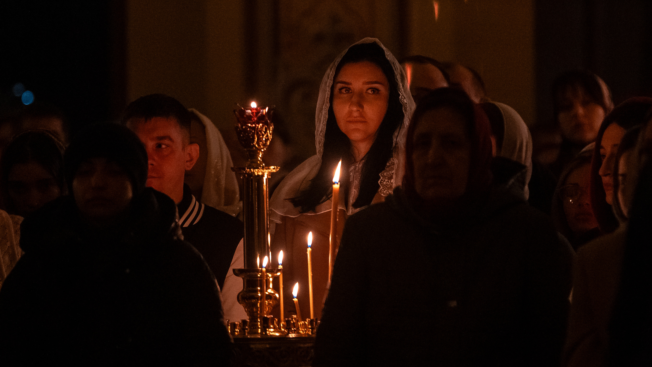 Ростов встречает Пасху: как в Кафедральном соборе прошла вечерняя служба