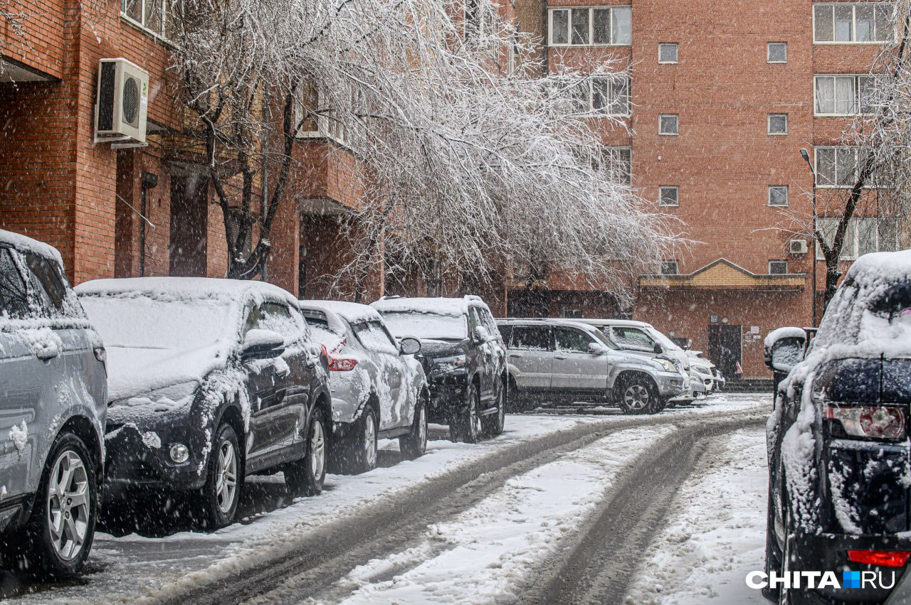 Очищать дороги от снега в Чите будут в ночь на 16 апреля