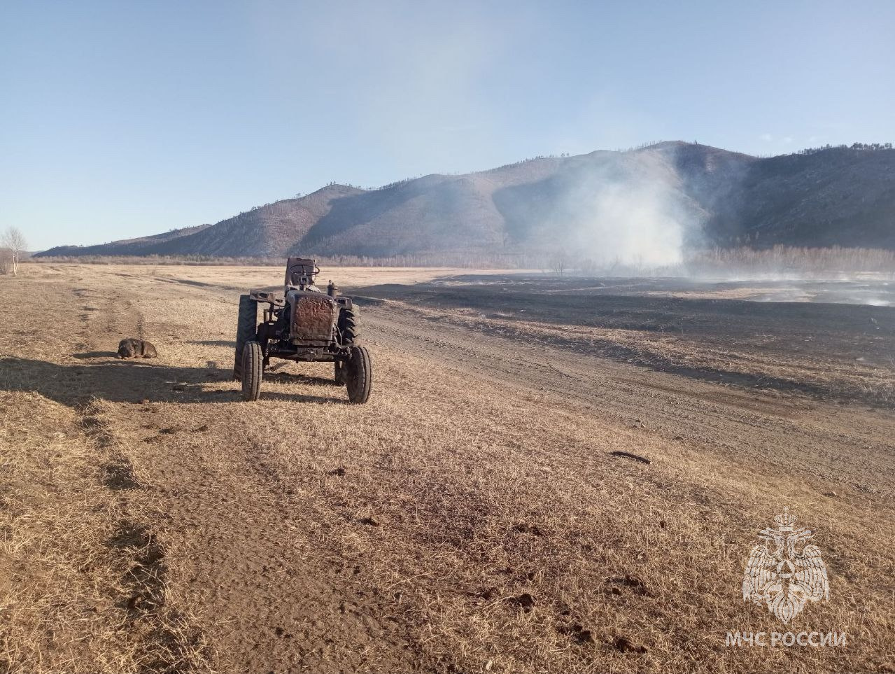 Житель Забайкалья стал виновником пожара из-за неисправности трактора