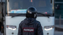 «Зевак разогнала полиция»: труп мужчины обнаружили на парковке в Новосибирске