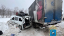 Погибли иностранцы: на М-5 грузовик вышиб с трассы легковушку