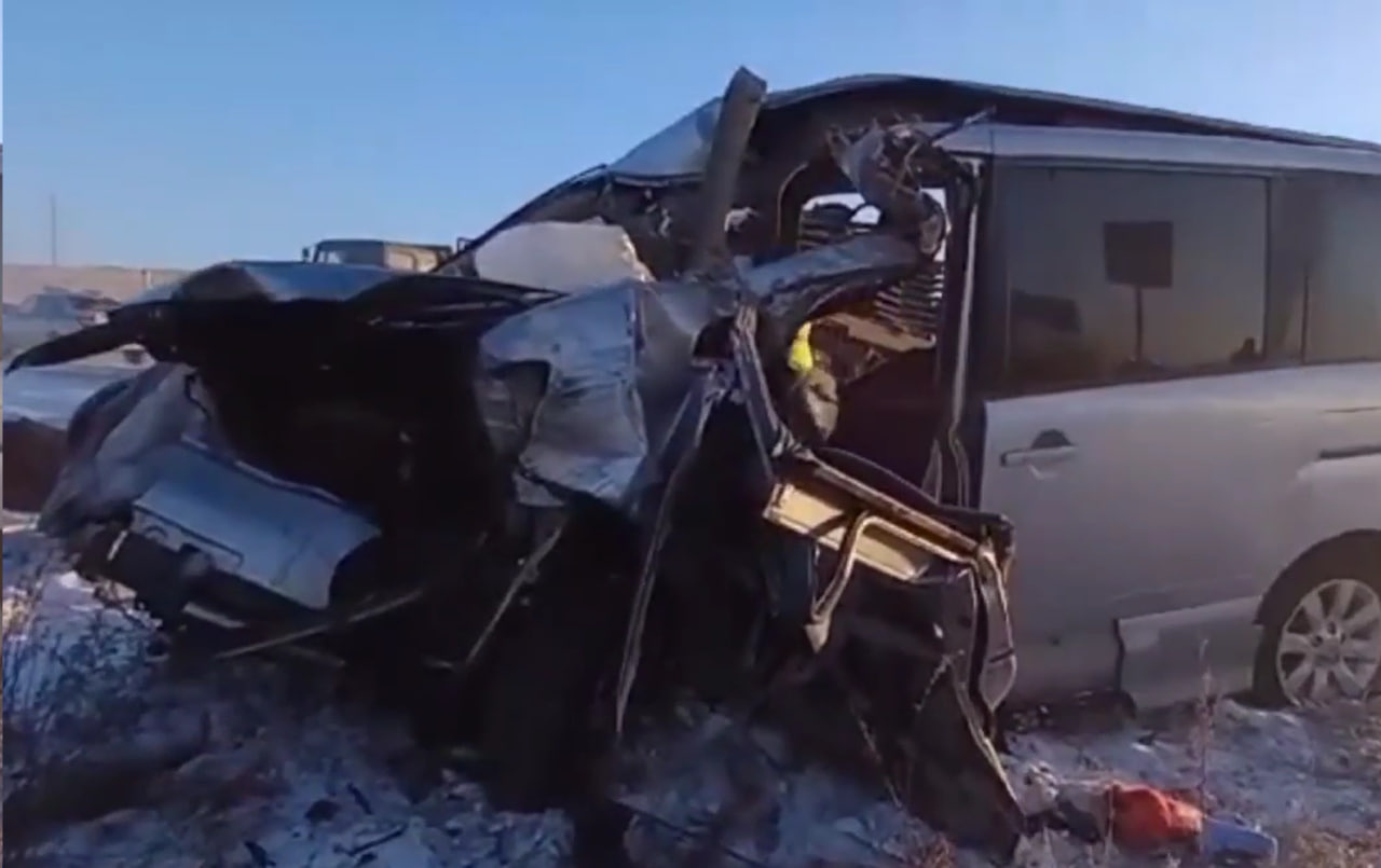 Пассажир микроавтобуса, который разбился о фуру в Забайкалье, скончался