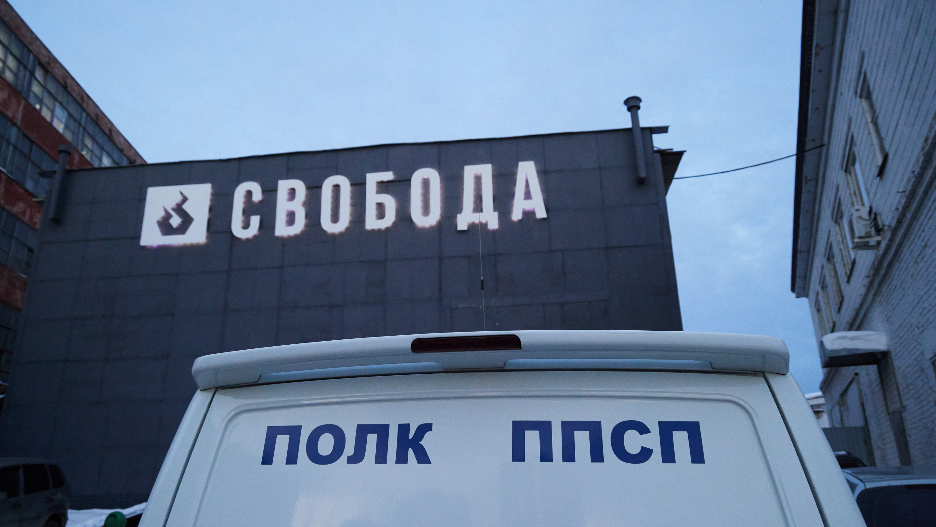 Будем слушать «Пикник» с автоматчиками? Какими станут концерты в Екатеринбурге после теракта в «Крокусе»