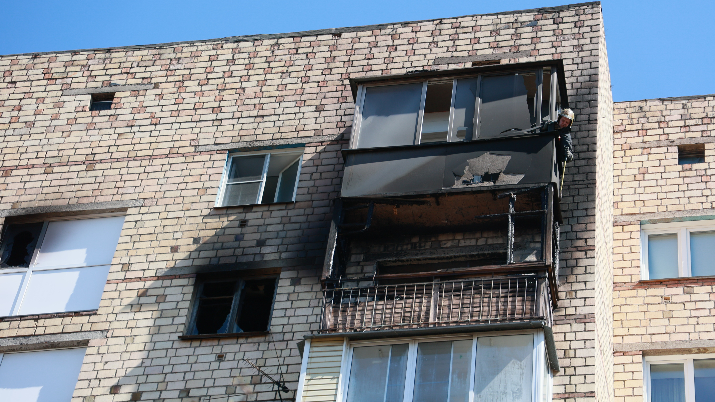 Отравилась и обгорела: в страшном пожаре на Свердловской погибла женщина, которая была в гостях