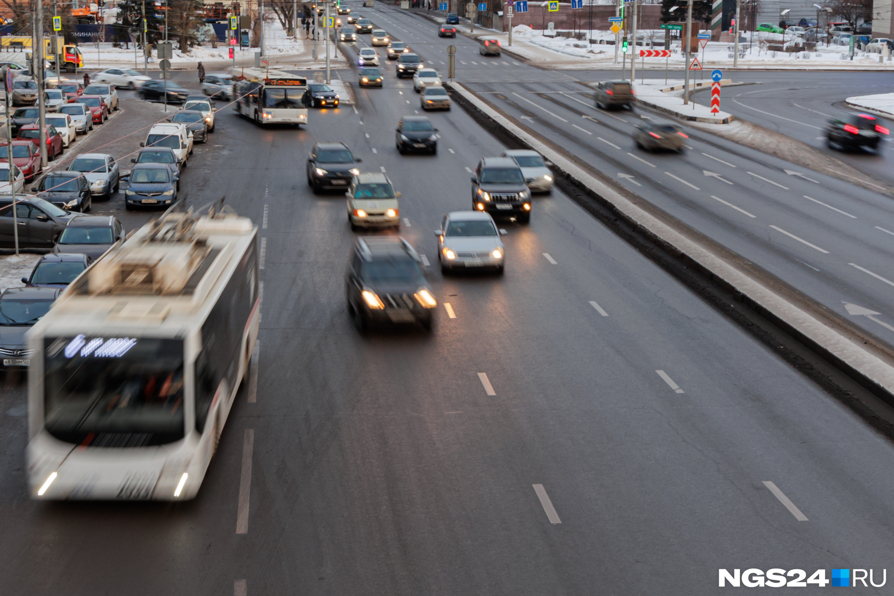 Красноярск опустился в рейтинге общественного транспорта. Ниже всего оценили развитие и безопасность автобусов