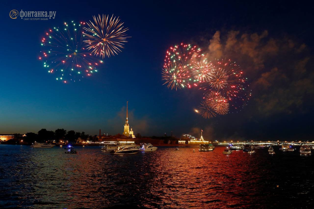 12 июня салют в санкт петербурге