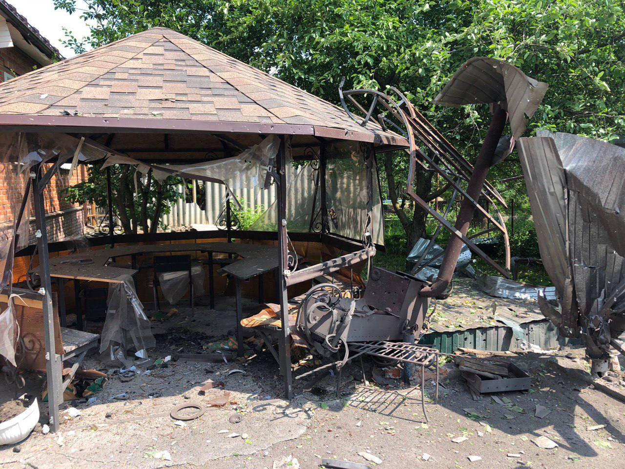 Последствия обстрела в белгородском селе Новая Таволжанка