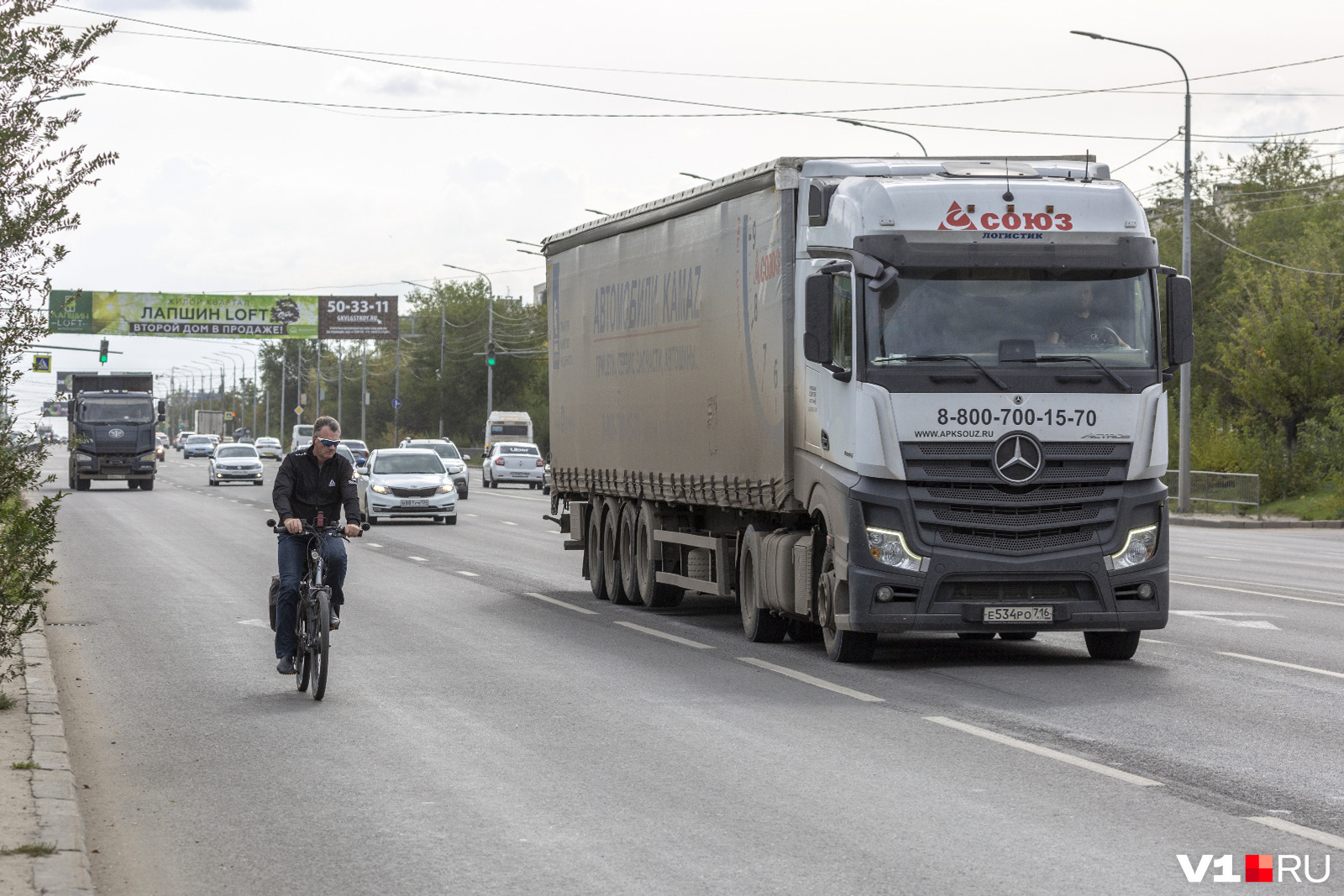 «Это выгодно всем»: почему дороги Волгограда и области безнаказанно убивают фуры