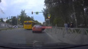 «Летит на красный»: в Ярославле водителя «Яавтобуса» поймали на нарушении ПДД. Видео