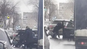 «Мортал Комбат» по-самарски: полицейские разбираются в драке водителей на Революционной