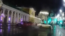 «Мужчина в крови стоял»: ночной гонщик устроил массовое ДТП в центре Ярославля