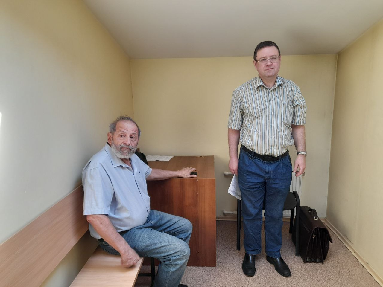Депутат Борис Вишневский и его адвокат Александр Кобринский.