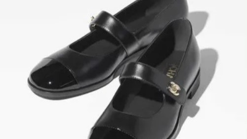 «Любые проверки на оригинальность»: новосибирцы продают дизайнерские туфли по цене дачного участка