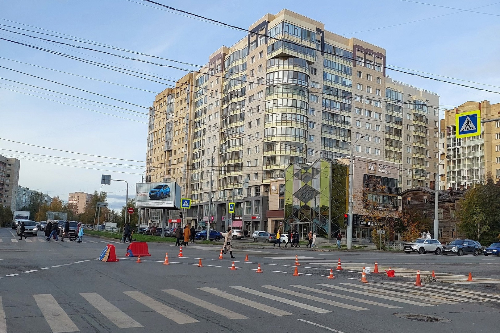 Еще на одном перекрестке в Архангельске нанесли диагональную разметку |  08.10.2023 | Архангельск - БезФормата