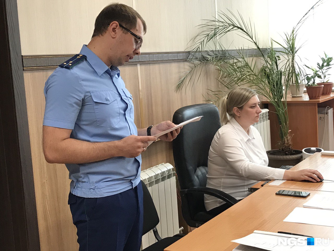 следователь. по версии следствия. по версии следствия. следственный комитет фото. уголовное дело.