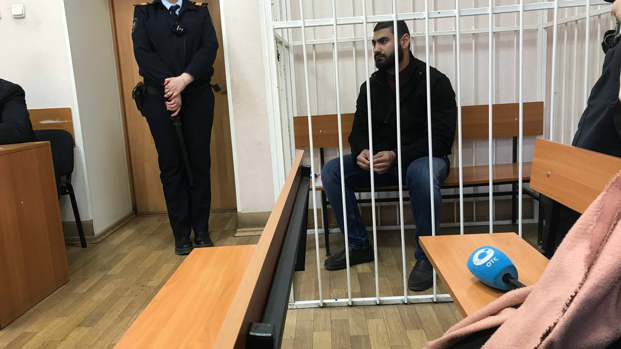 Новосибирский налоговик арестован по делу о взятке на 12 миллионов