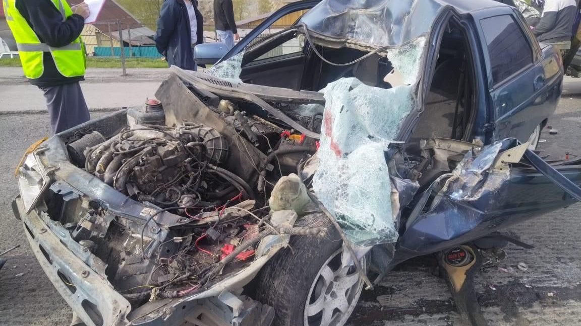 В столкновении с автобусом в Челябинской области погиб 19-летний водитель «десятки»