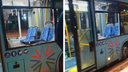 В Архангельске у автобуса разбилось стекло во время поездки