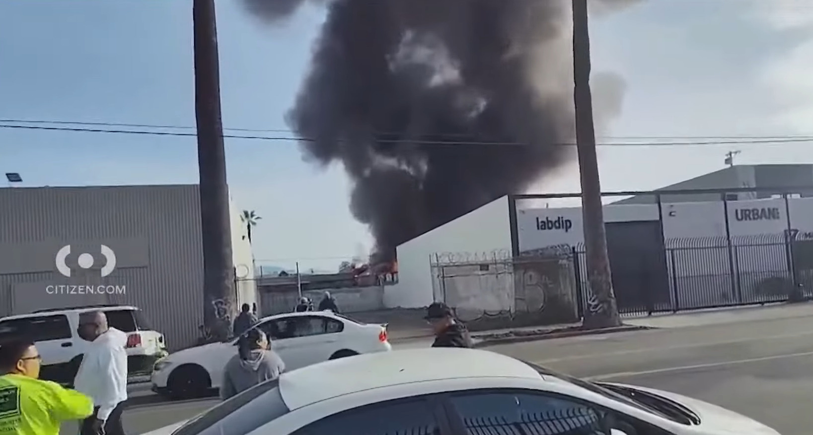 Над Лос-Анджелесом после пожара витает наркотический аромат