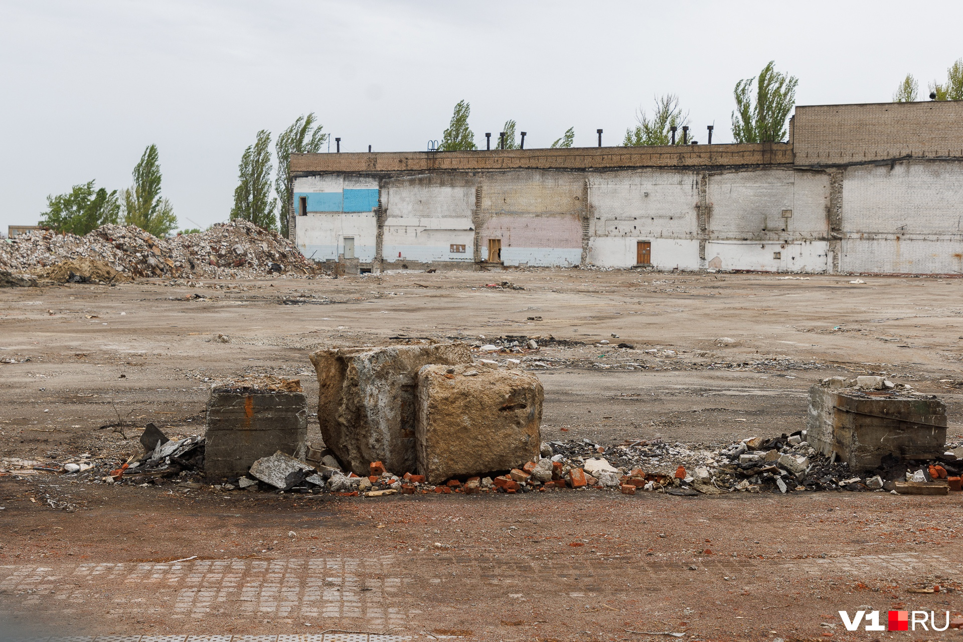 В Волгограде сносят завод, на котором делали статую «Родины-матери» на Мамаевом кургане