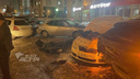 Пьяный водитель протаранил парковку на Титова — повреждены четыре автомобиля