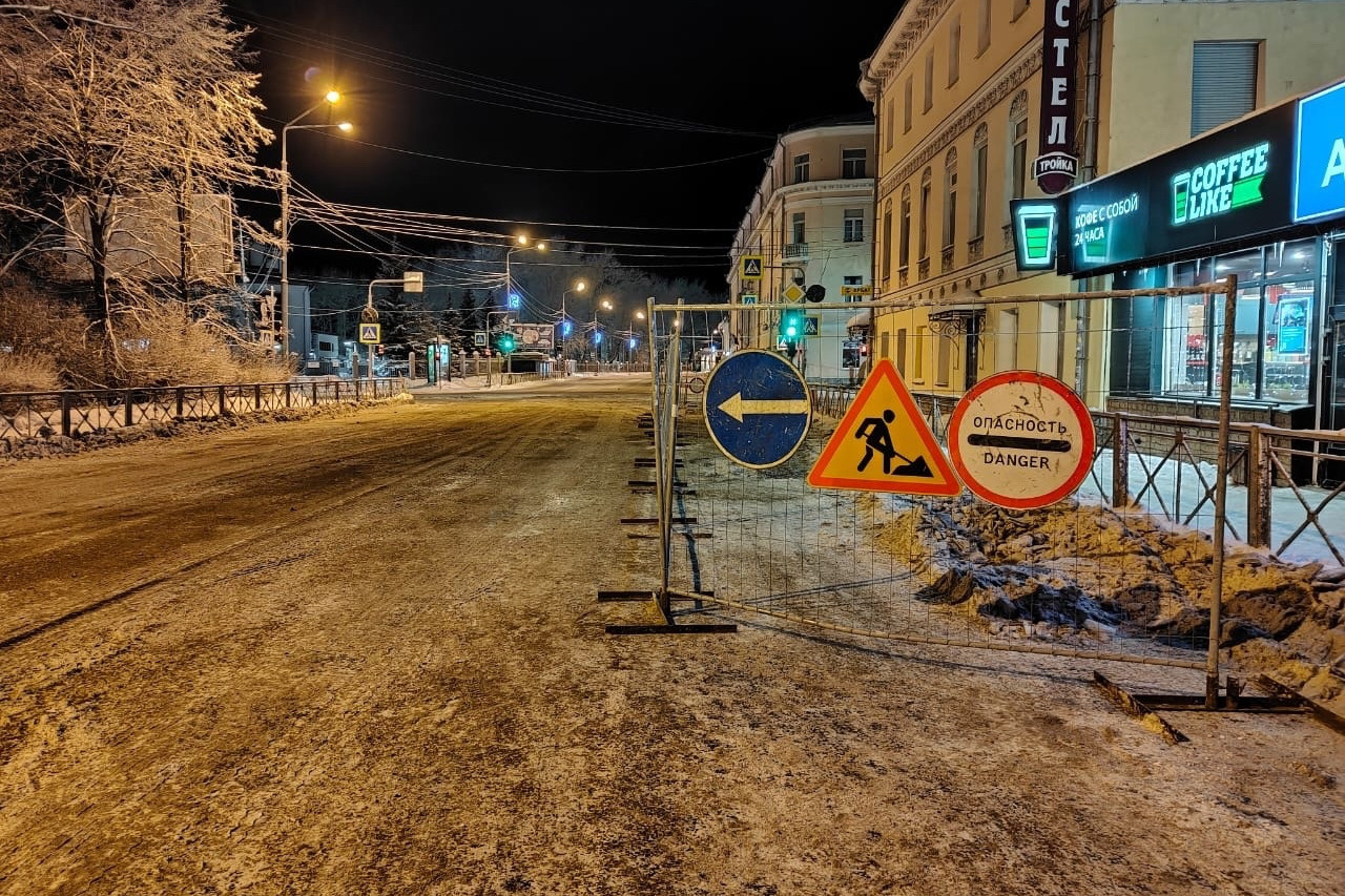 В Архангельске открыли проезд по Троицкому проспекту, где произошла авария  на сетях | 06.01.2024 | Архангельск - БезФормата