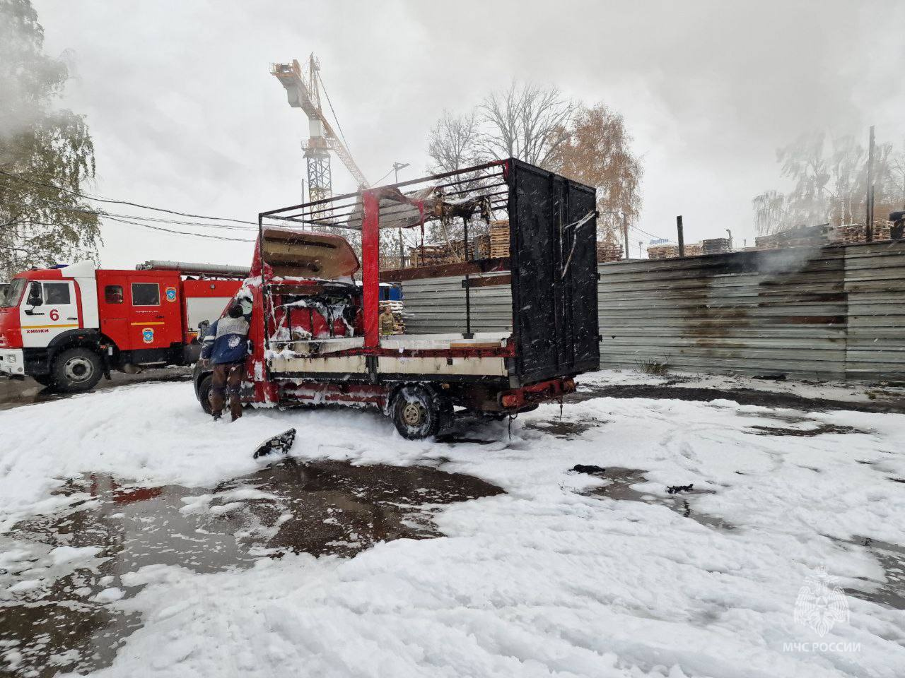 Фото пожара на газовой заправке в Химках в Подмосковье - 30 октября 2023 -  ФОНТАНКА.ру