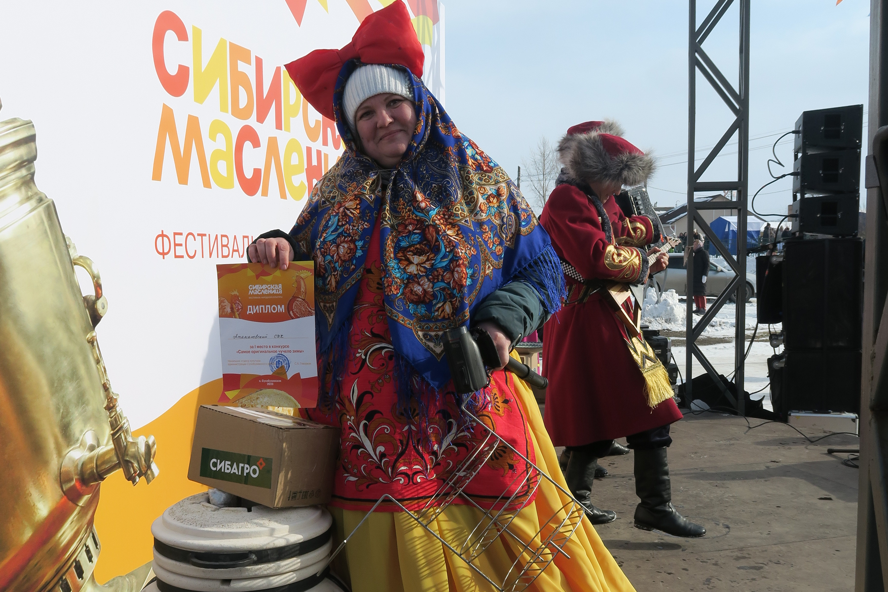 Победителям вручили тандыры, мангалы, казаны и стильную посуду для подачи стейков и жаркого Победителям вручили тандыры, мангалы, казаны и стильную посуду для подачи стейков и жаркого
