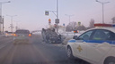 На Московском шоссе образовалась пробка из-за перевертыша около ТЦ Letout