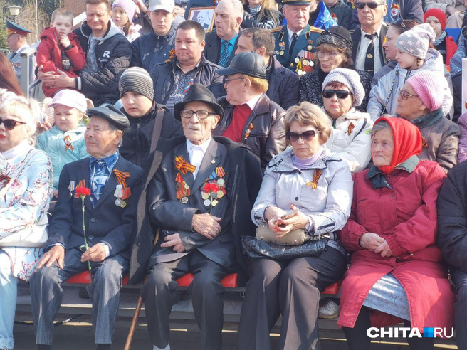 Выплату в 10 тысяч рублей дали ветеранам Великой Отечественной войны в Забайкалье в честь 9 Мая