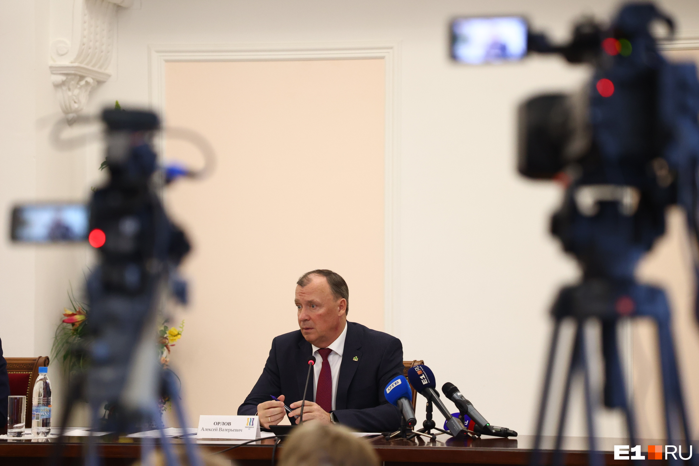 Объявил войну фейерверкам и сменил главного по транспорту: самое важное из пресс-конференции мэра Екатеринбурга