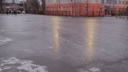 На уроки — ползком: что происходит в Ростове во второй день ледяного дождя